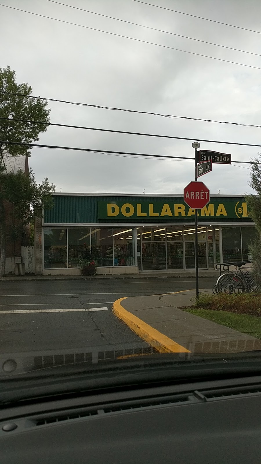 Dollarama | 1803 Rue Saint Calixte, Plessisville, QC G6L 1R4, Canada | Phone: (819) 362-6496