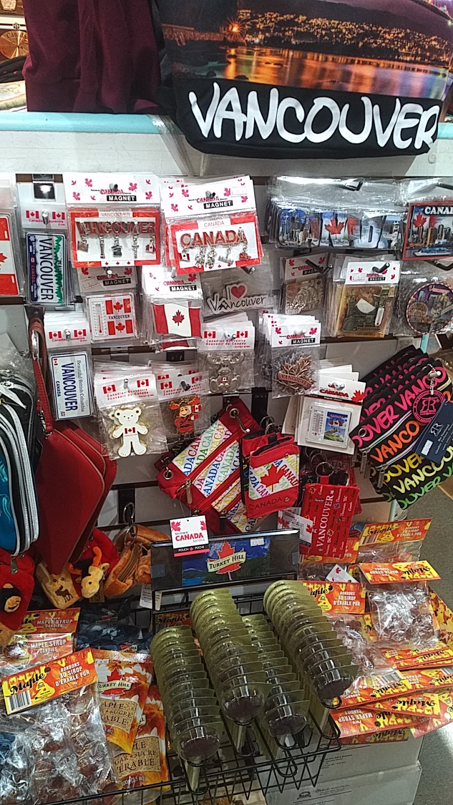 Marine Arts Gifts & Souvenirs | 3800 Bayview St, Richmond, BC V7E 6K7, Canada