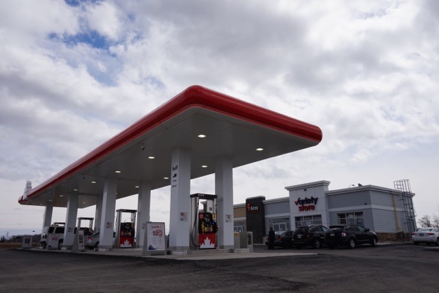 Petro-Canada | 1040 Old Thorold Stone Rd, Thorold, ON L2V 3Y5, Canada | Phone: (905) 227-4747