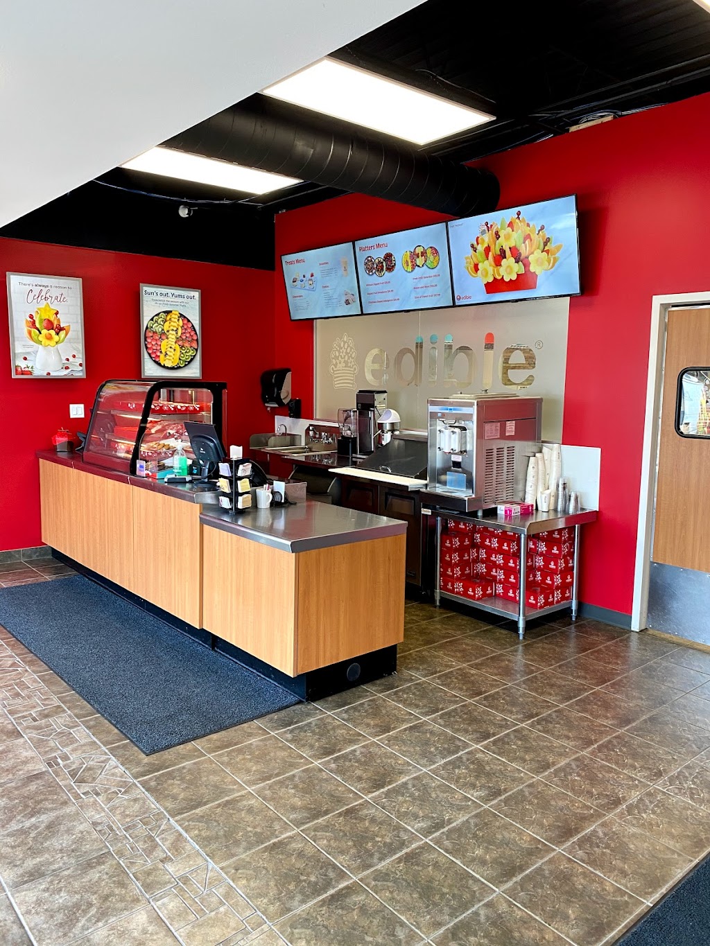 Edible Arrangements | 2-3301 50 Ave, Red Deer, AB T4N 3Y2, Canada | Phone: (403) 346-4422