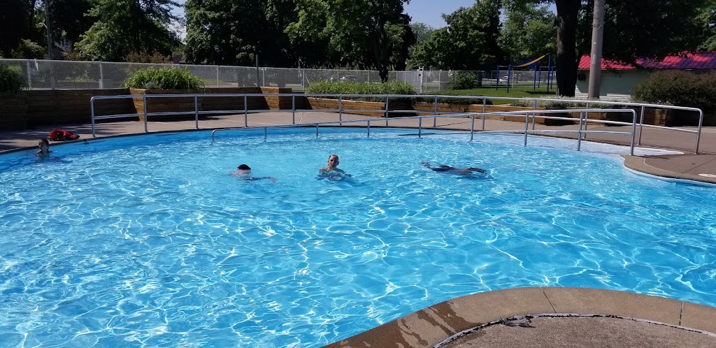 Tecumseh Pool | 334 Russell St S, Sarnia, ON N7T 3L9, Canada | Phone: (519) 337-2288