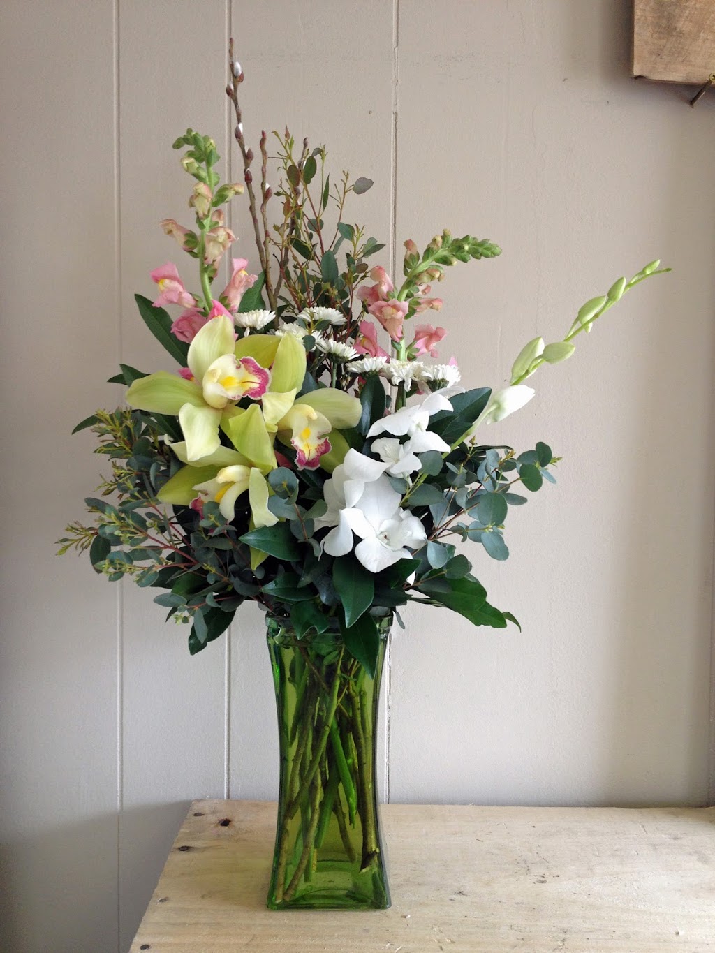 Willow Park Florist | 6223 31 Ave NW #908, Calgary, AB T3B 3X2, Canada | Phone: (403) 278-5170