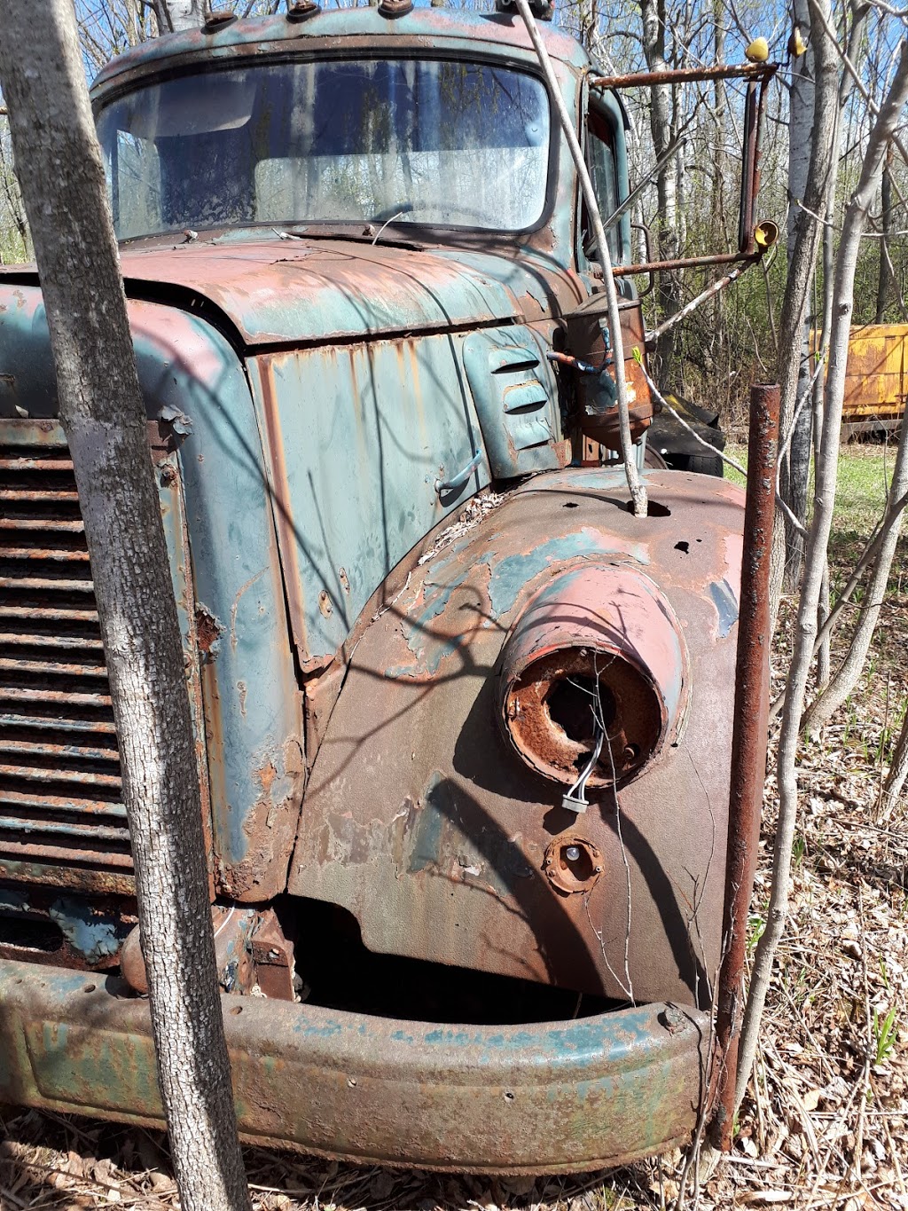 Mcleans Auto Wreckers | 12584, Fourth Line Nassagaweya, Rockwood, ON N0B 2K0, Canada | Phone: (519) 856-9598