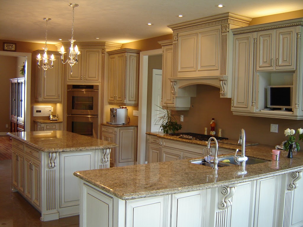 CW Kitchens Inc | 690 Bishop St N, Cambridge, ON N3H 4V6, Canada | Phone: (519) 650-0710