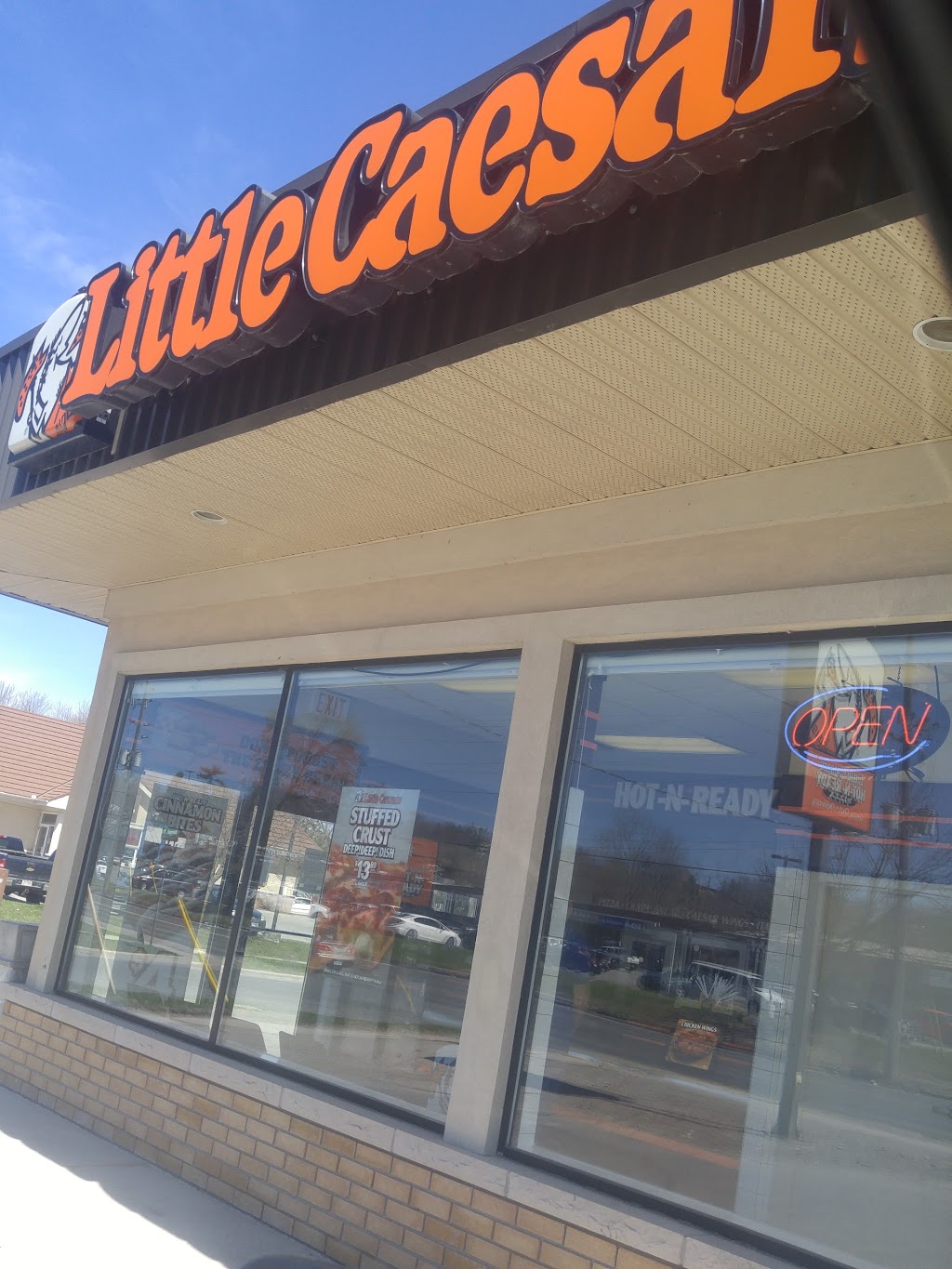 Little Caesars Pizza | 816 Chemong Rd, Peterborough, ON K9H 2L4, Canada | Phone: (705) 749-9989