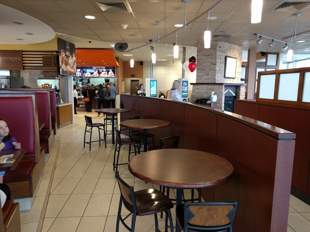 McDonalds | 23 Broadway, Orangeville, ON L9W 1J6, Canada | Phone: (519) 941-7850