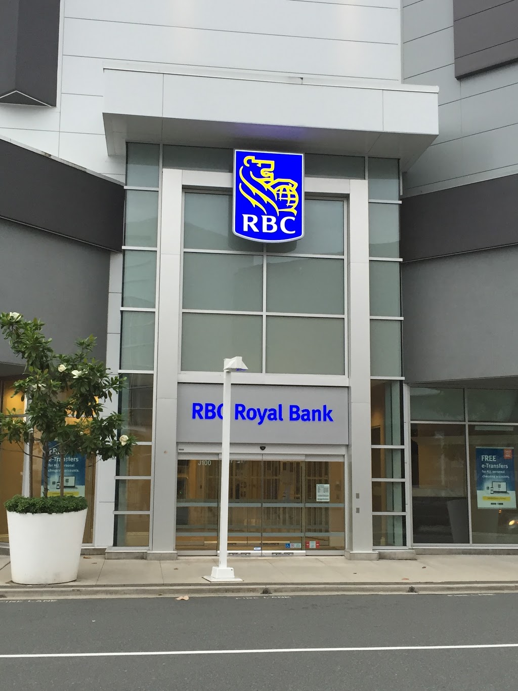 RBC Royal Bank | 3122 Mount Lehman Rd Unit J100, Abbotsford, BC V2T 0C5, Canada | Phone: (604) 556-2105