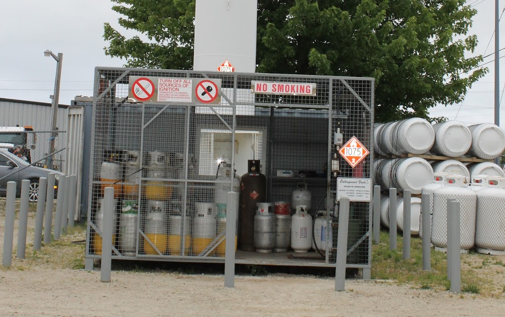 Collingwood Fuels | 15 Stewart Rd, Collingwood, ON L9Y 4M7, Canada | Phone: (705) 445-4430