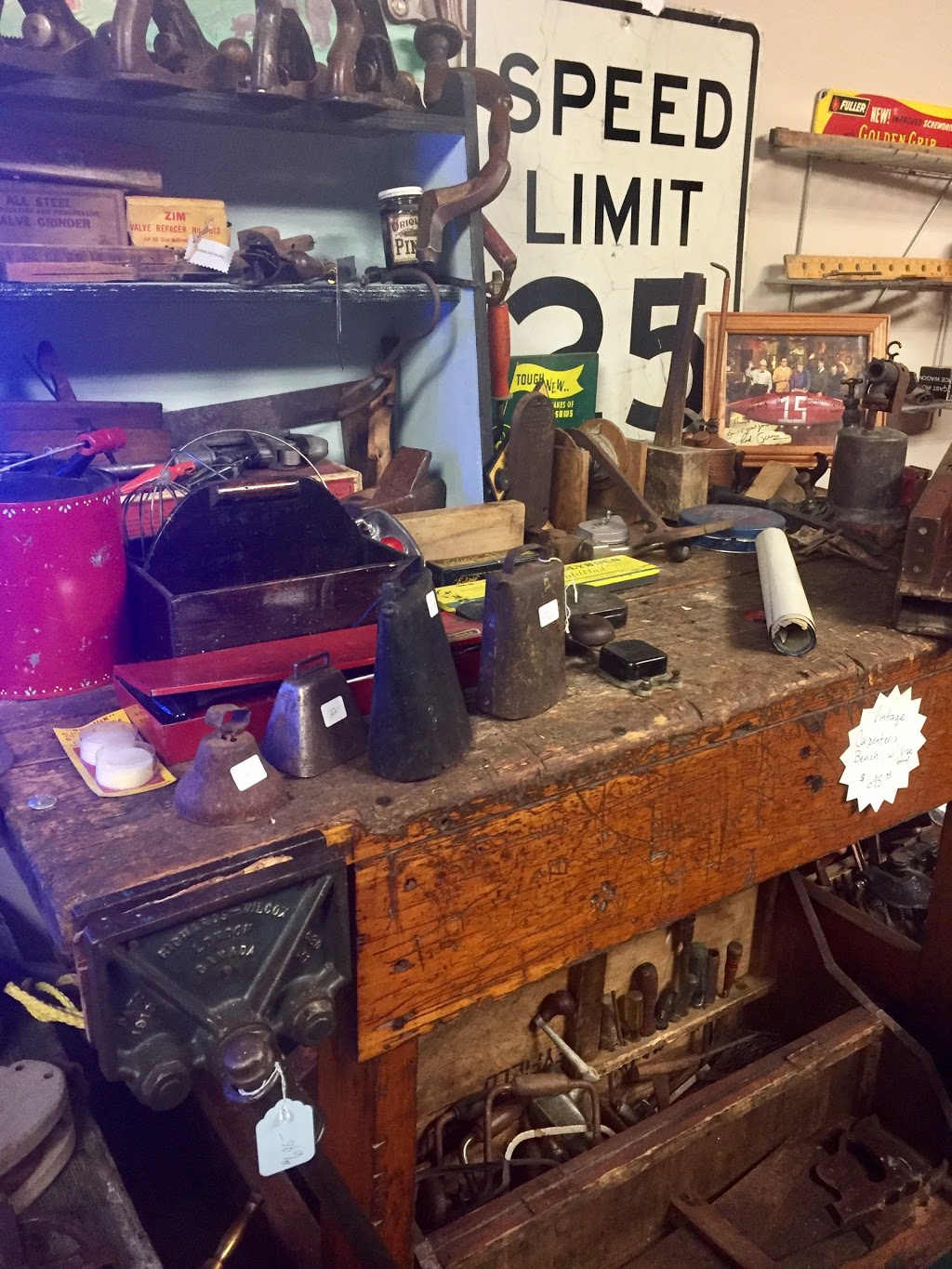 Diggers Antiques & Collectables | 303 Victoria Ave E, Thunder Bay, ON P7C 1A4, Canada | Phone: (807) 623-8808