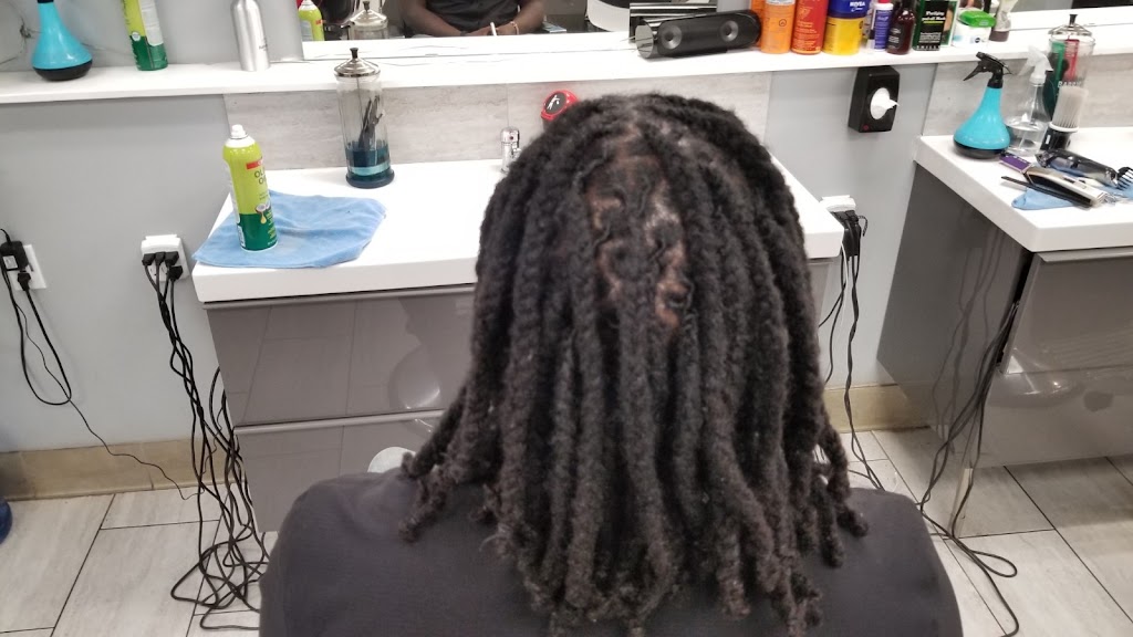 5 Star Dreadlocks | 4515 Macleod Trail SW, Calgary, AB T2G 0A5, Canada | Phone: (403) 835-5130