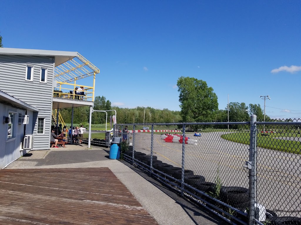 SH Karting | 2456 4e Rang S, Saint-Charles-sur-Richelieu, QC J0H 2G0, Canada | Phone: (450) 584-3843