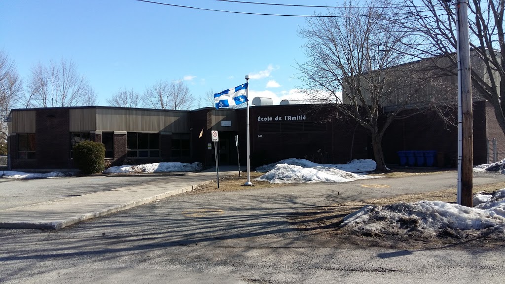 School Lamitié | 60 Avenue Daniel-Morin, Saint-Placide, QC J0V 2B0, Canada | Phone: (450) 434-8391