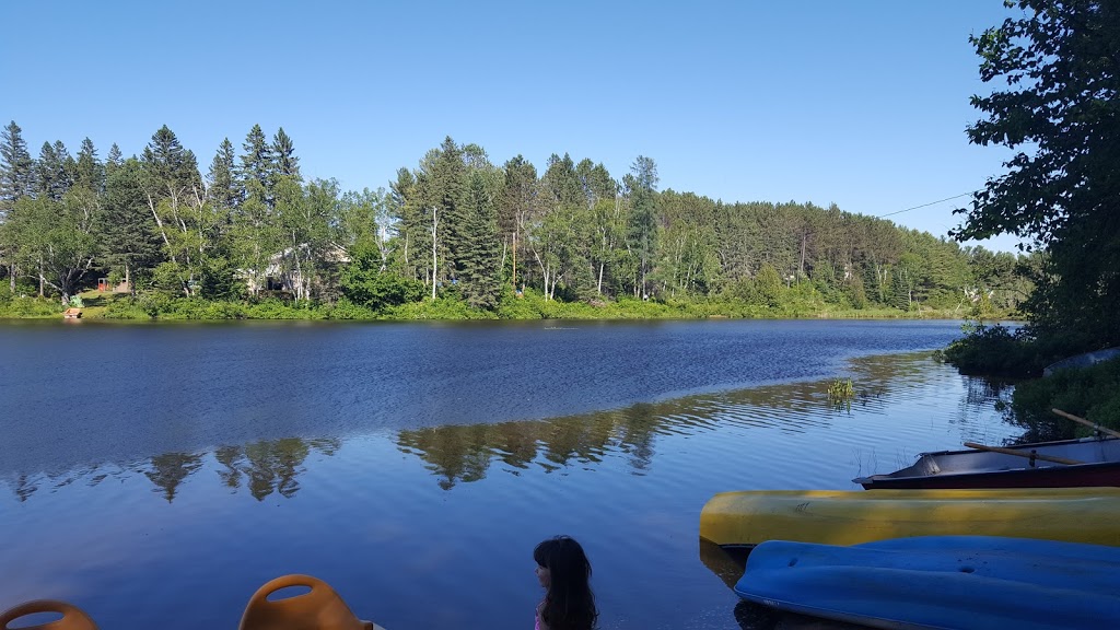 Camping du Lac Bellemare | 300 Chemin du Lac-Bellemare, Saint-Mathieu-du-Parc, QC G0X 1N0, Canada | Phone: (819) 532-1418