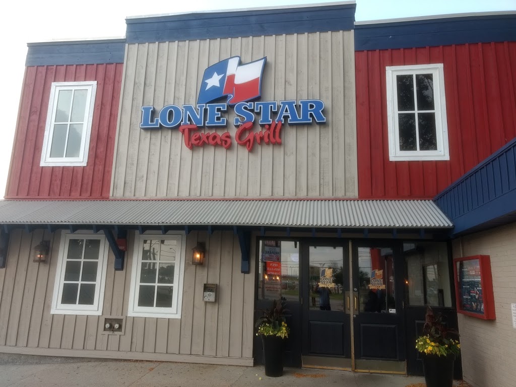 Lone Star Texas Grill | 930 Dixon Rd, Etobicoke, ON M9W 1J9, Canada | Phone: (416) 674-7777