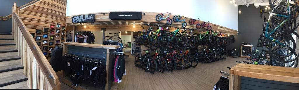 Giant Bicycle Canada Inc | 2255 Dollarton Hwy #100, North Vancouver, BC V7H 3B1, Canada | Phone: (604) 987-3600