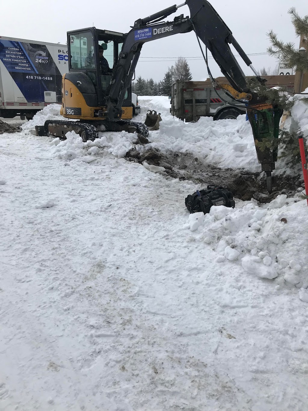 PLOMBERIE SOLUTEC EXCAVATION Refoulement dégout-débouchage | 2719 Bd du Royaume, Jonquière, QC G7X 7V3, Canada | Phone: (418) 718-1488