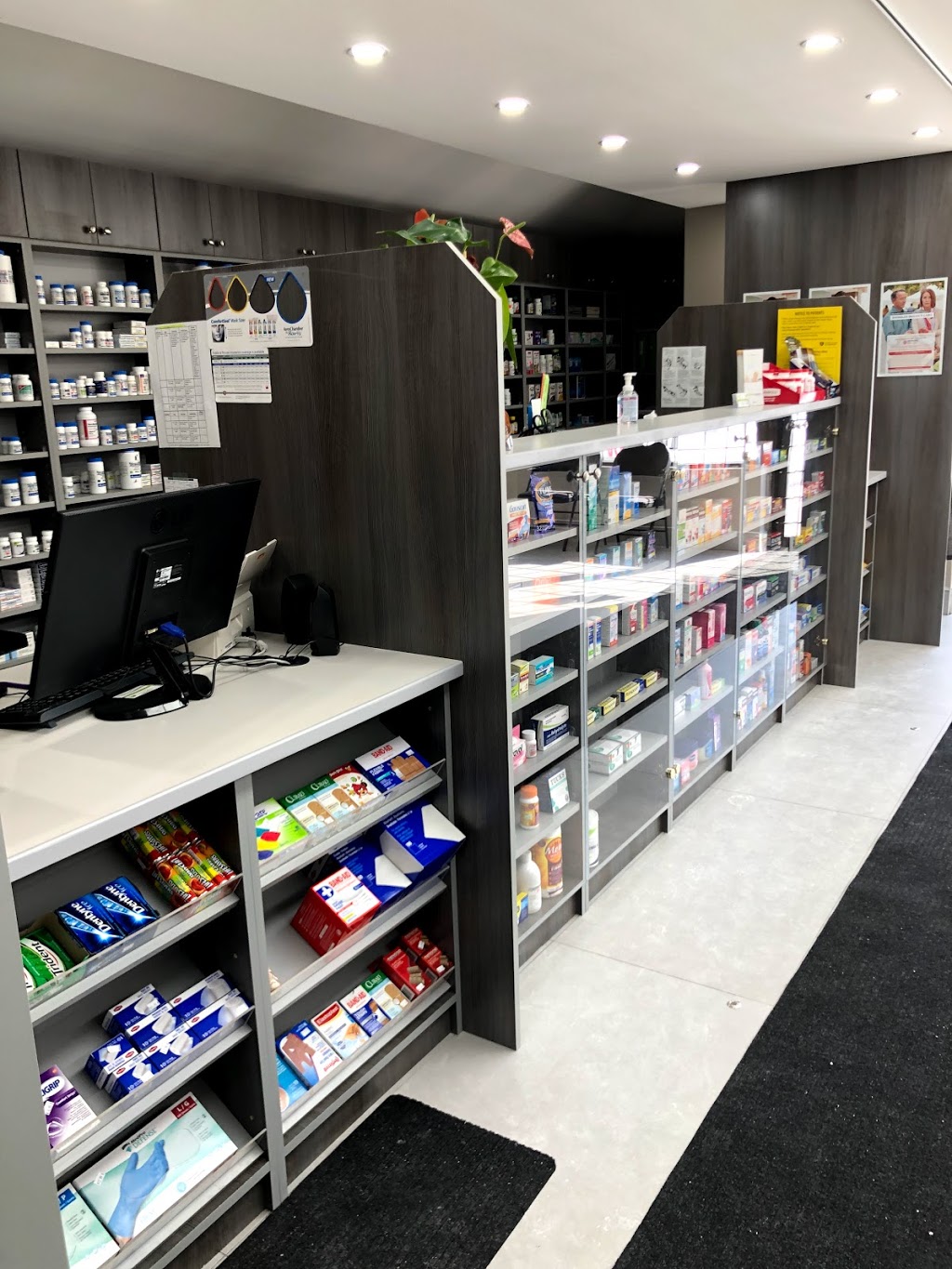 Unique care pharmacy | 2231 Victoria Park Ave #6, Scarborough, ON M1R 1V8, Canada | Phone: (647) 352-4747