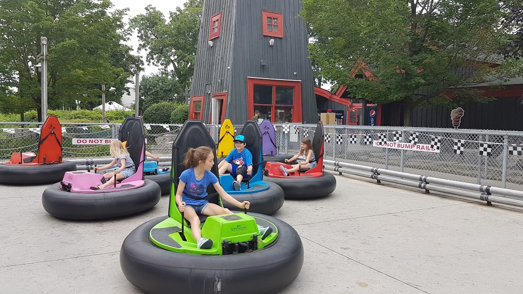 Adventure Village | 580 Van Wagners Beach Rd, Hamilton, ON L8E 3L8, Canada | Phone: (905) 549-9444