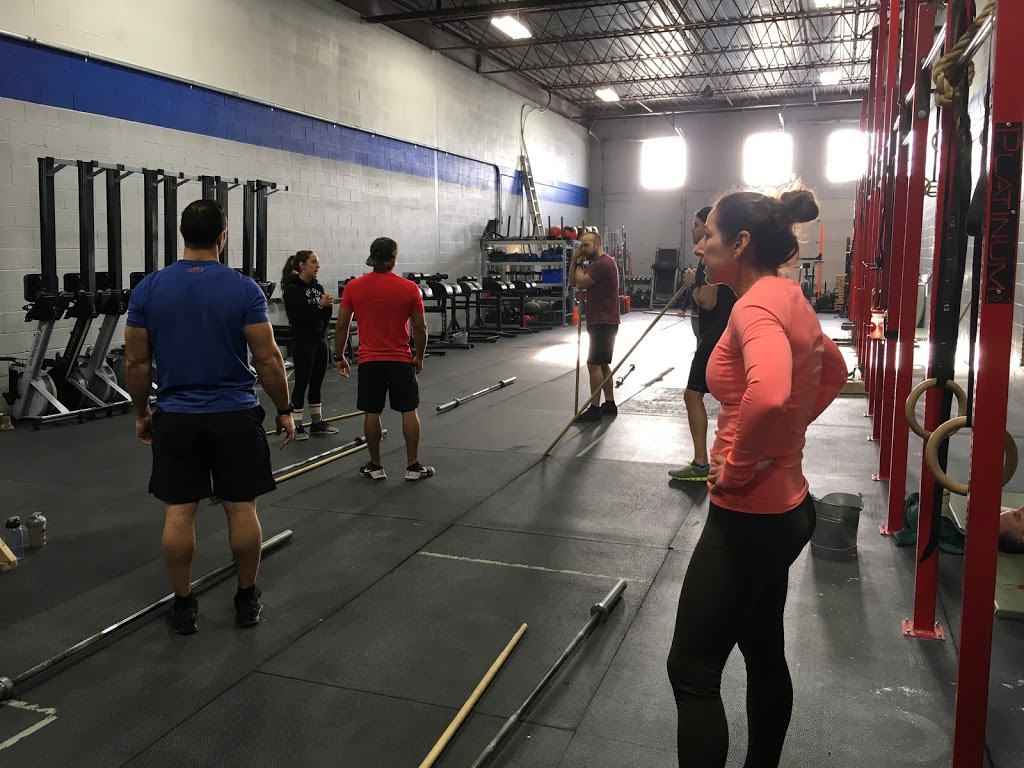 Laval Crossfit | 2003 Av Francis-Hughes, Laval, QC H7S 2G2, Canada | Phone: (450) 669-7348