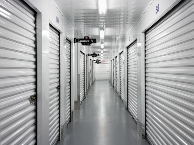 Just Right Self Storage | 255 City Centre Ave, Ottawa, ON K1R 7R7, Canada | Phone: (613) 567-3333