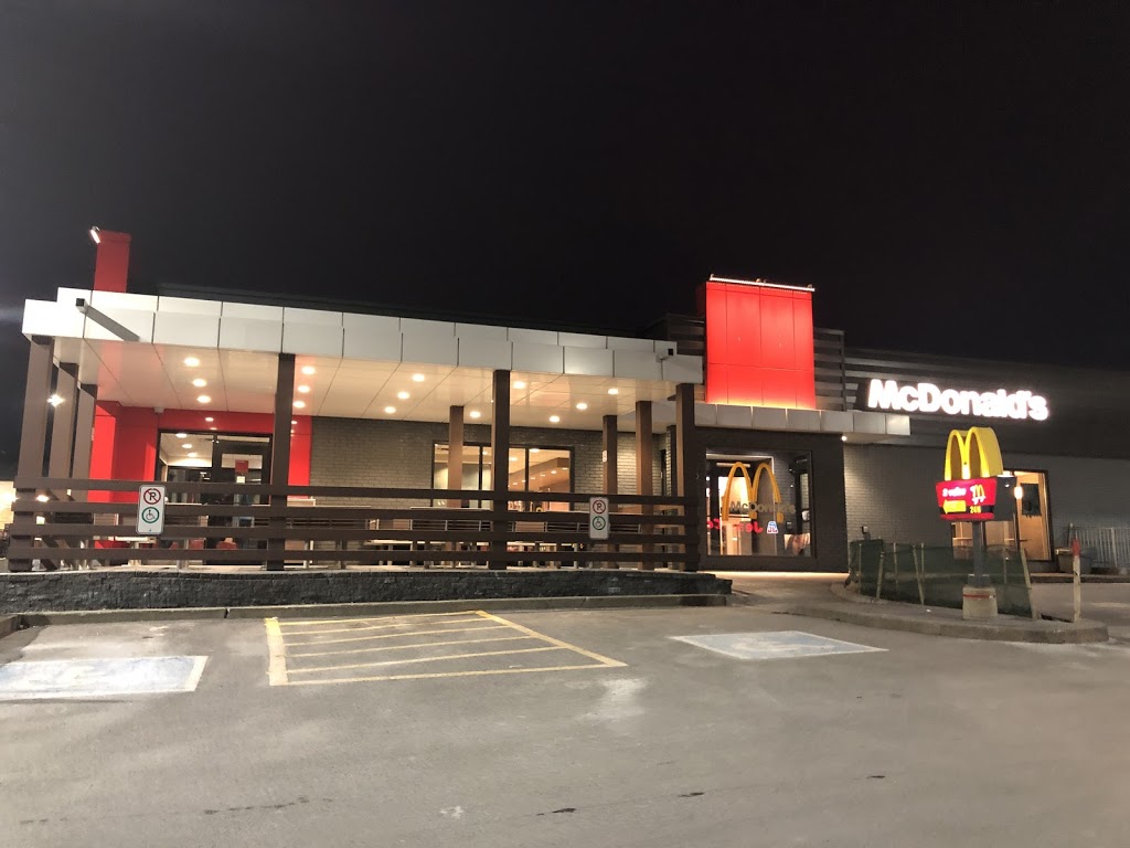 McDonalds | 1300 Avenue Beaumont, Montréal, QC H3P 3E5, Canada | Phone: (514) 738-7243