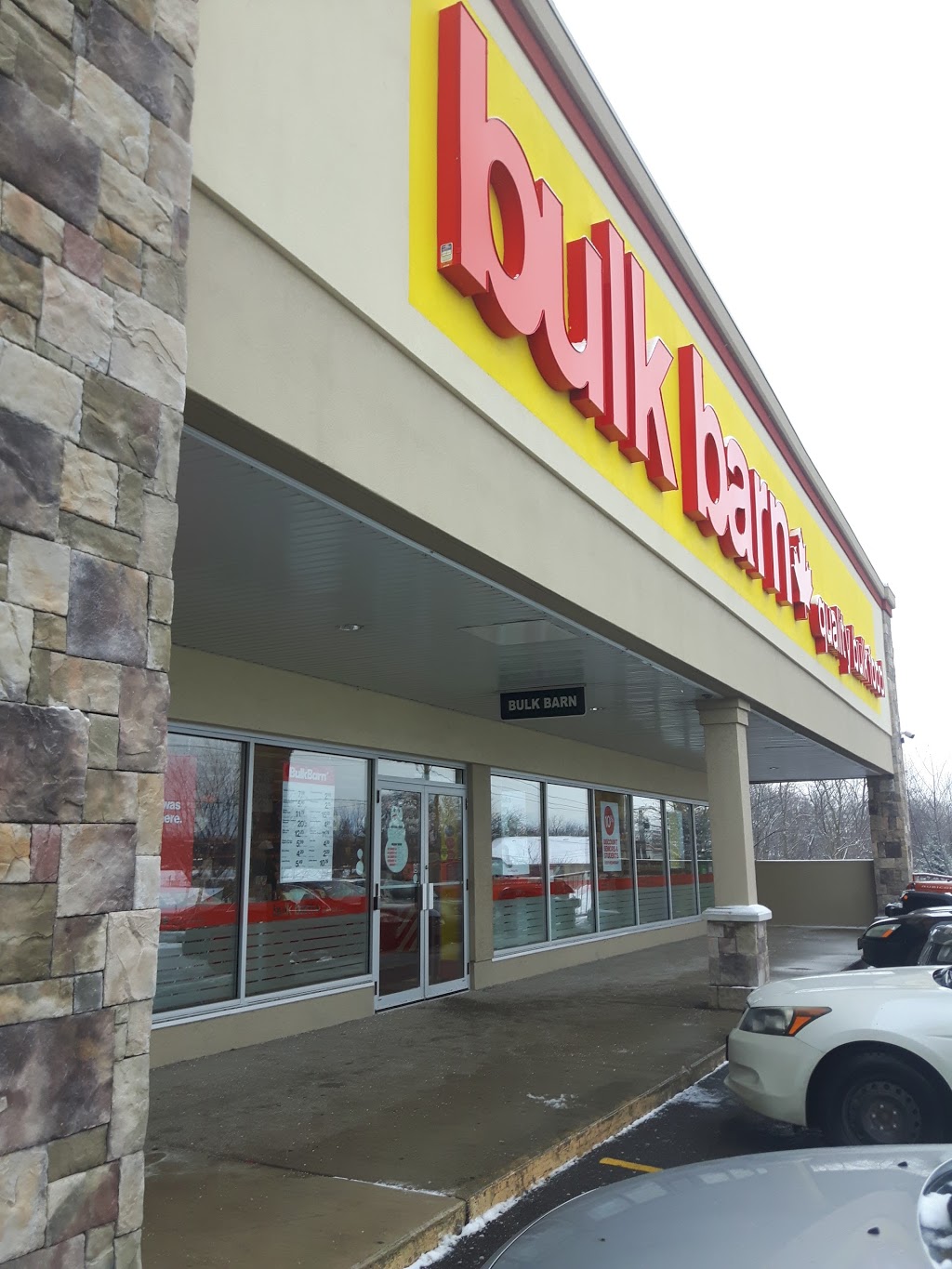 Bulk Barn | 210 Glendale Ave, St. Catharines, ON L2T 3Y6, Canada | Phone: (905) 685-1708