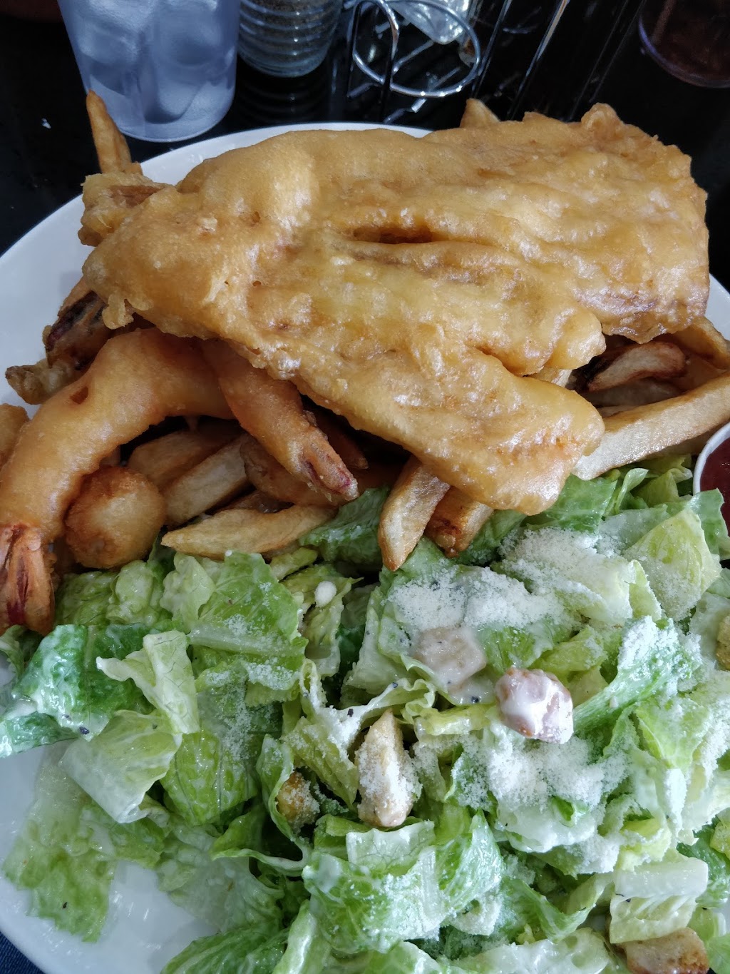 Halibut House Fish and Chips Inc. | 3003 Danforth Ave, Scarborough, ON M1M 1R4, Canada | Phone: (416) 691-8889