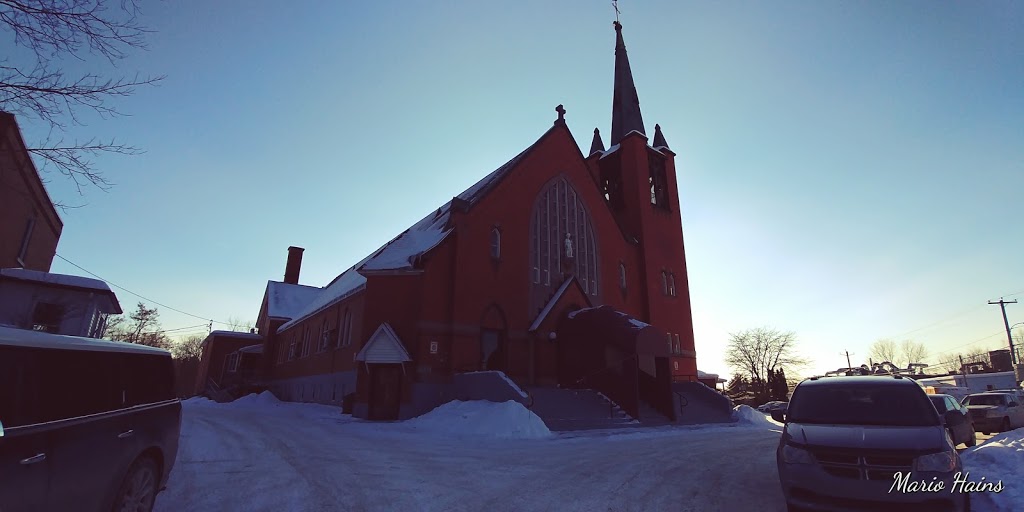 Eglise Saint-Roch | 2700 Chemin Saint-Roch S, Sherbrooke, QC J1N 2T3, Canada | Phone: (819) 864-4055