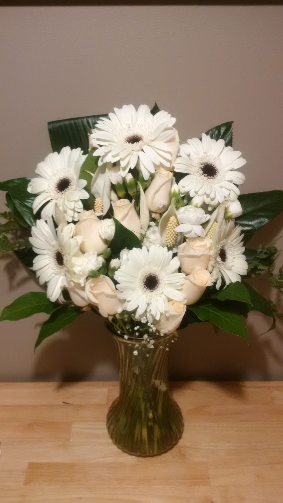 Exquisite Floral | 91 Kathreen St, New Dundee, ON N0B 2E0, Canada | Phone: (519) 572-6213