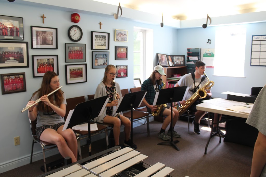 Manotick Arts Camp | 1138 Bridge St, Manotick, ON K4M 1A3, Canada | Phone: (613) 890-1529