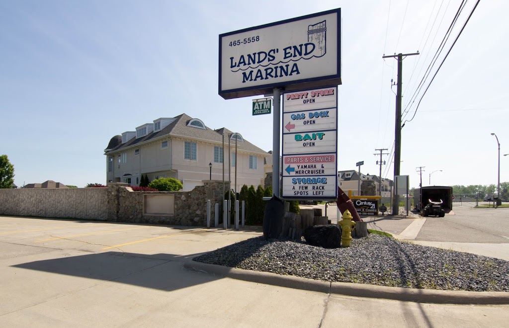 Lands End Marina | 32895 S River Rd, Harrison Charter Township, MI 48045, USA | Phone: (586) 465-5558