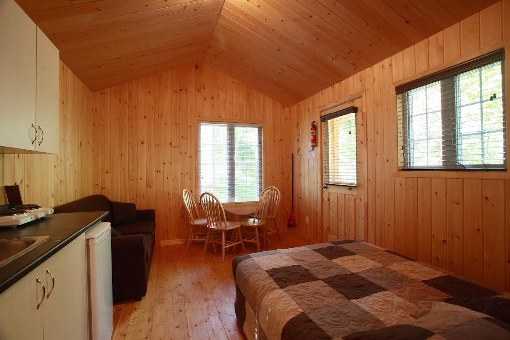 Camping Val-Jalbert | 95 Rue Saint-George, Chambord, QC G0W 1G0, Canada | Phone: (888) 675-3132