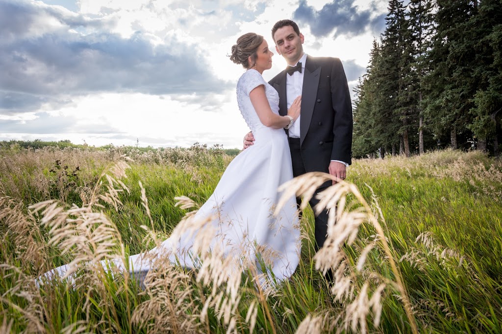 Winfield Photography | 348 Sunset View, Cochrane, AB T4C 0N6, Canada | Phone: (403) 926-4122