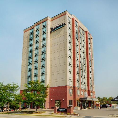 Radisson Hotel Kitchener Waterloo | 2960 King St E, Kitchener, ON N2A 1A9, Canada | Phone: (519) 894-9500