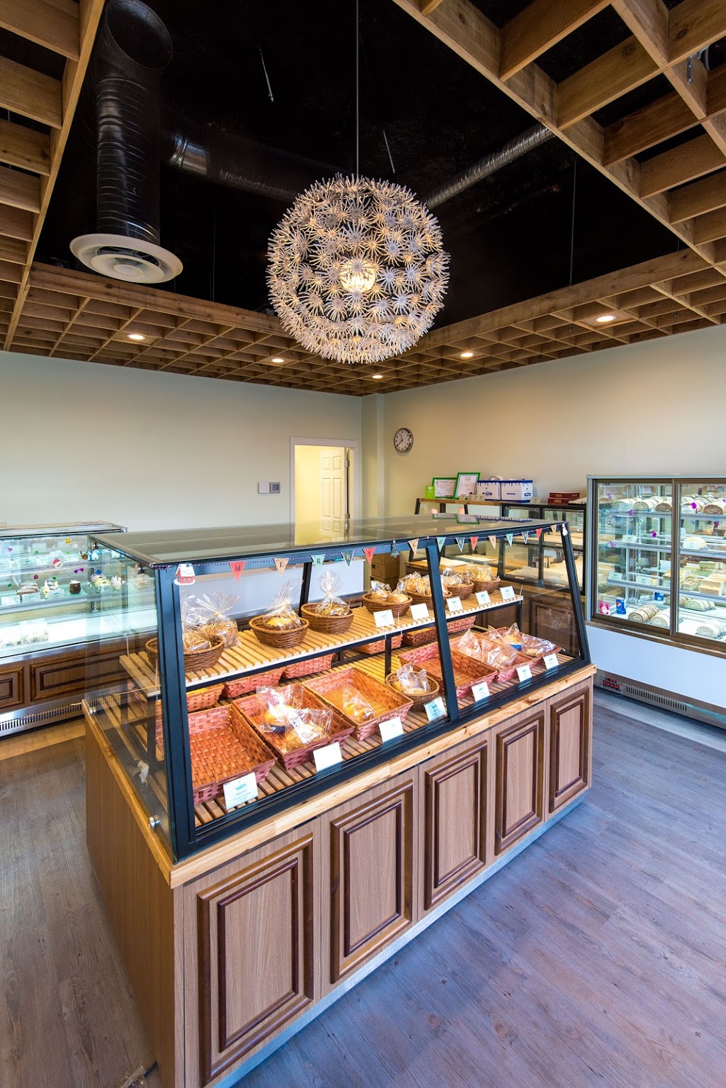 SnowBear Bakery | 6011 No 1 Rd, Richmond, BC V7C 1T4, Canada | Phone: (604) 276-2811