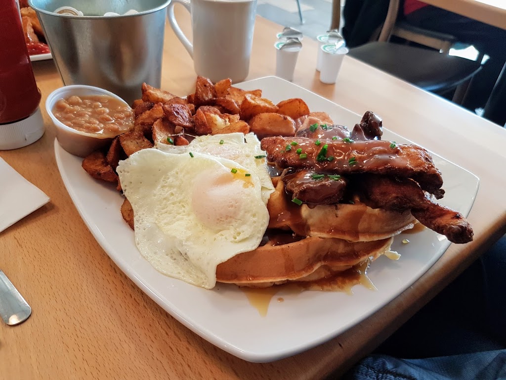 Amys Déjeuner Brunch Gâteries | 4832 Boul Saint-Jean, Pierrefonds, QC H9H 4B2, Canada | Phone: (514) 624-1777