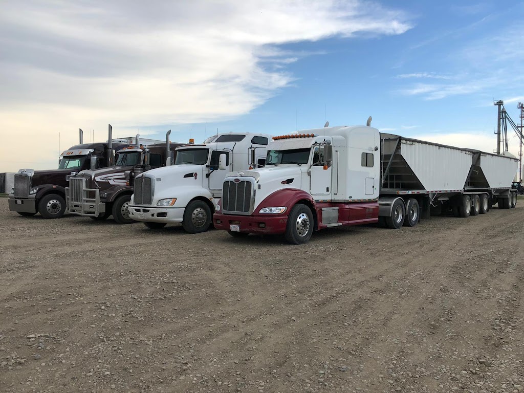 P & BW TRUCKING Ltd. | 45 Centre St, Iron Springs, AB T0K 1G0, Canada | Phone: (403) 894-3834