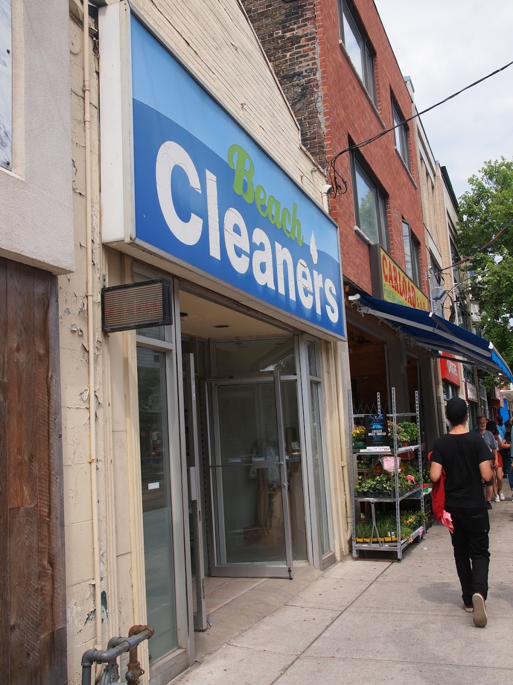 Beach Cleaners | 2052 Queen St E, Toronto, ON M4E 1C9, Canada | Phone: (416) 691-2911