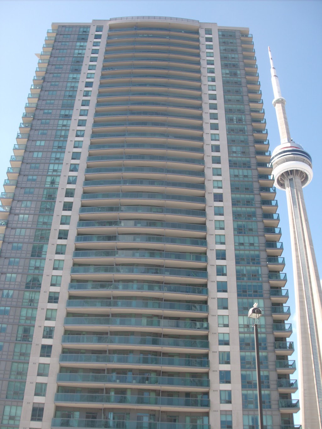 Condo in Toronto - Toronto Rental Suites | 384 Yonge St #122, Toronto, ON M5B 1S8, Canada | Phone: (647) 692-7730