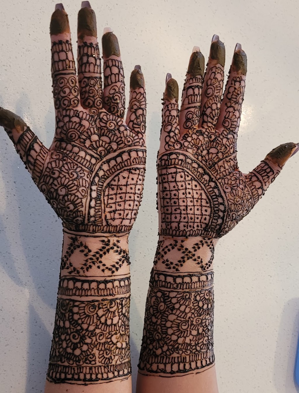 Henna By Mandygill | 33 Saddlelake Gardens NE, Calgary, AB T3J 0R6, Canada | Phone: (604) 362-4057