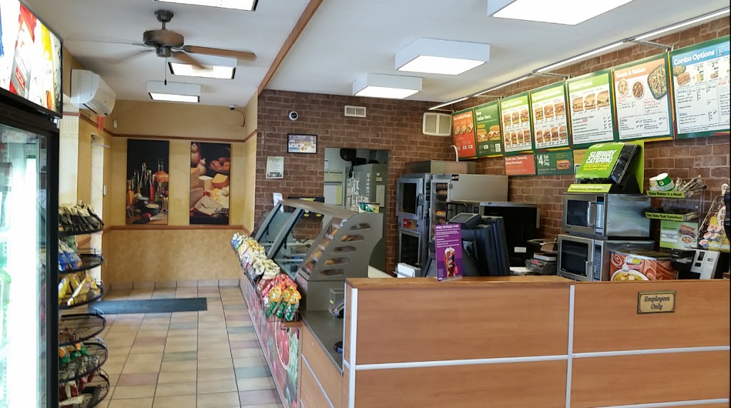 Subway | 8044 Portage Rd, Niagara Falls, ON L2G 5Z1, Canada | Phone: (905) 295-9021