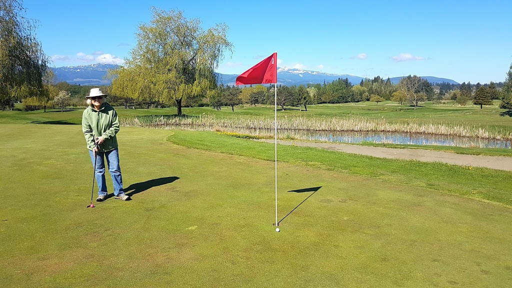 Mulligans Golf Course | 4985 Cotton Rd, Courtenay, BC V9N 5Y1, Canada | Phone: (250) 338-2440