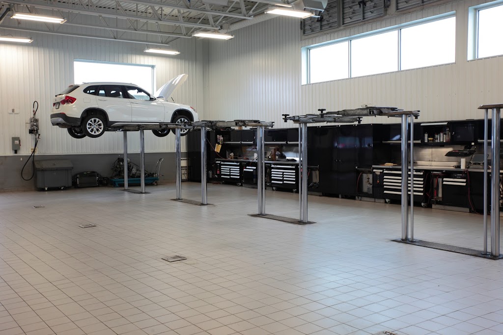 BMW Ville de Québec | 215 Rue Étienne Dubreuil, Québec, QC G1M 4A6, Canada | Phone: (418) 681-5000