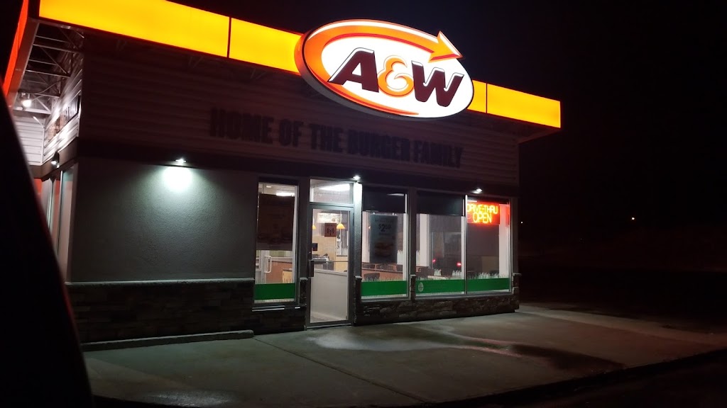 A&W Canada | 1123 Freebairn Ave, Pincher Creek, AB T0K 1W0, Canada | Phone: (403) 627-5635