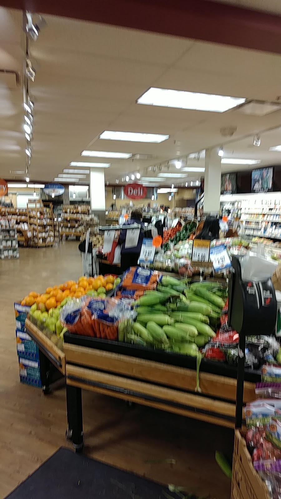 Country Grocer | 1153 Esquimalt Rd, Victoria, BC V9A 3N7, Canada | Phone: (250) 382-5515