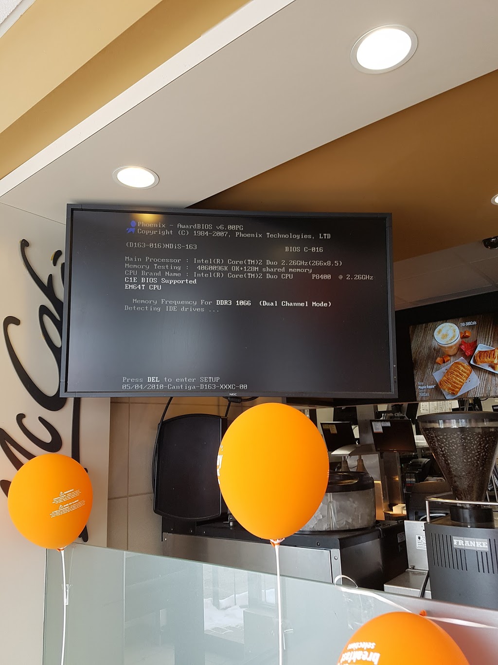 McDonalds | 7419 82 Ave NW, Edmonton, AB T6B 0G3, Canada | Phone: (780) 414-8460