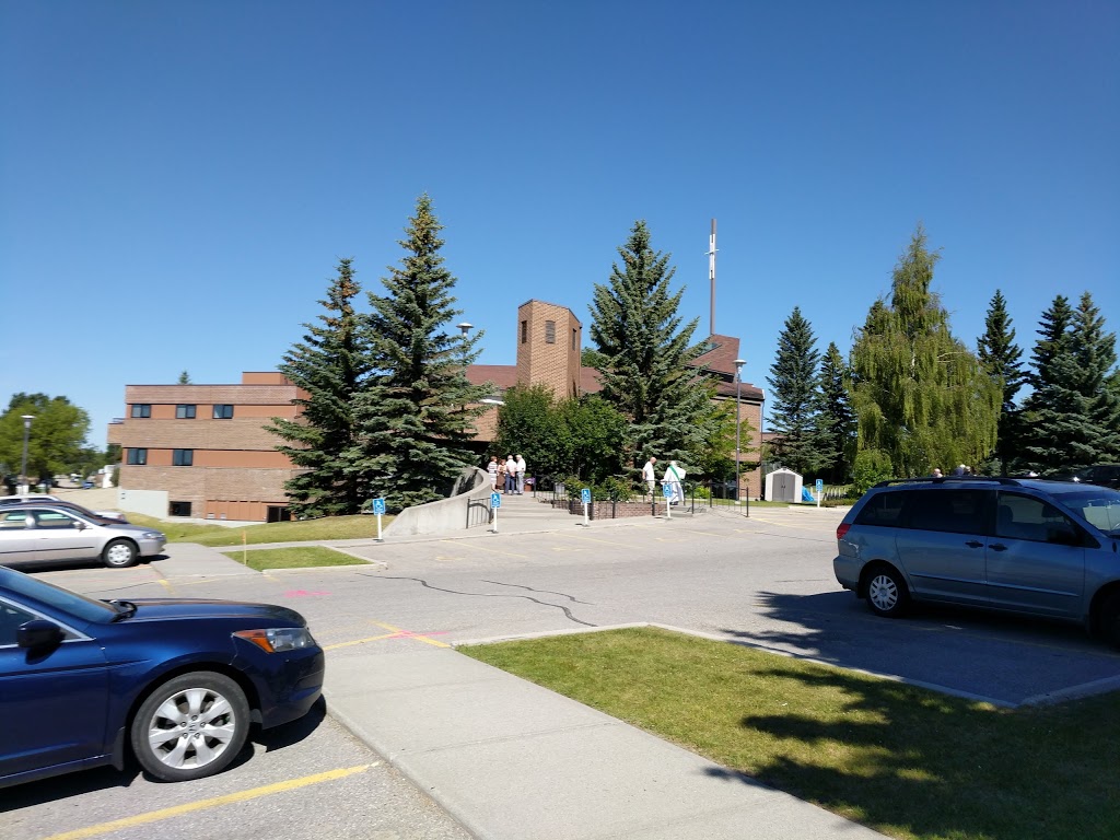 St. Peters Roman Catholic Church | 541 Silvergrove D, Calgary, AB T3B 4R9, Canada | Phone: (403) 286-5110