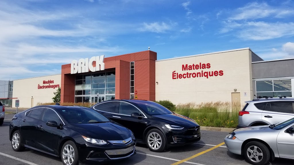 Brick | 274 Montée des Pionniers, Lachenaie, QC J6V 1S6, Canada | Phone: (450) 657-7171