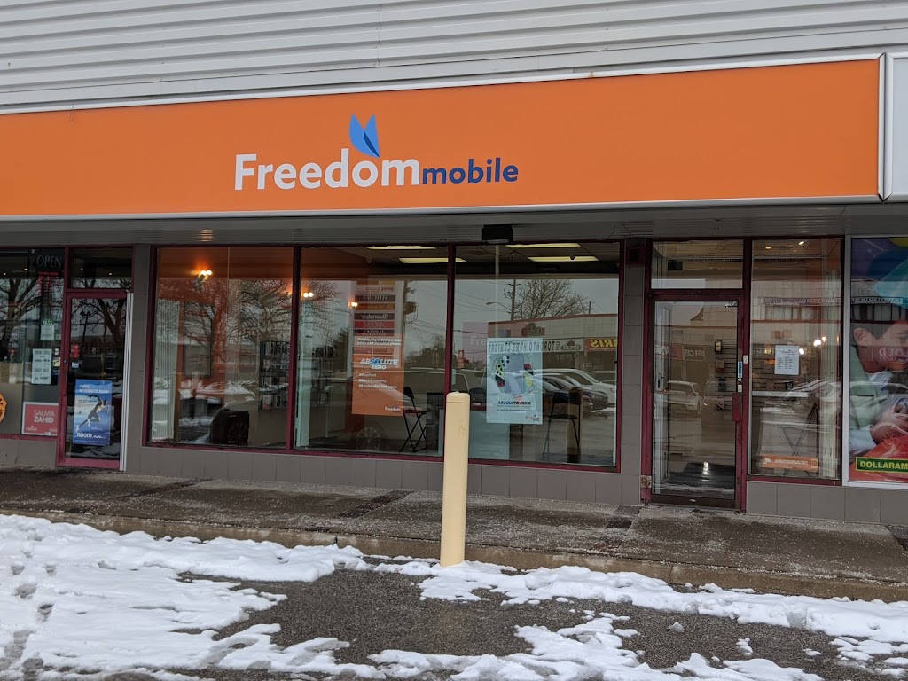 Freedom Mobile | Whiteshield Plaza, 2300 Lawrence Ave E Unit 26, Scarborough, ON M1P 2R2, Canada | Phone: (647) 251-8330