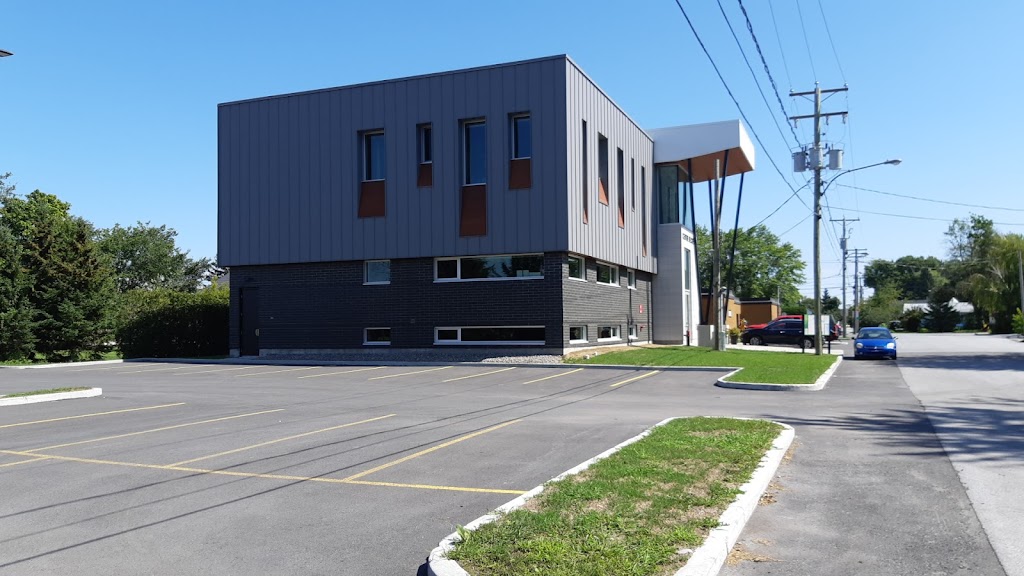 Centre Récréatif | 110 Rue Grégoire, Henryville, QC J0J 1E0, Canada | Phone: (450) 346-4106